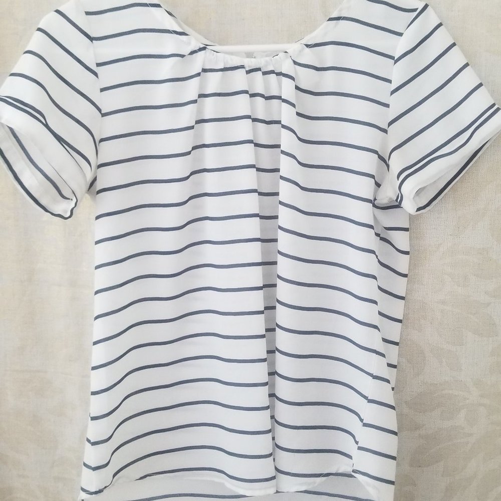 Tavia Navy & White striped tee